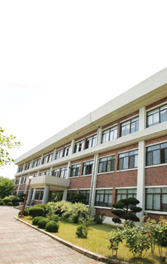 photo-College of Human Ecology & Kinesiology